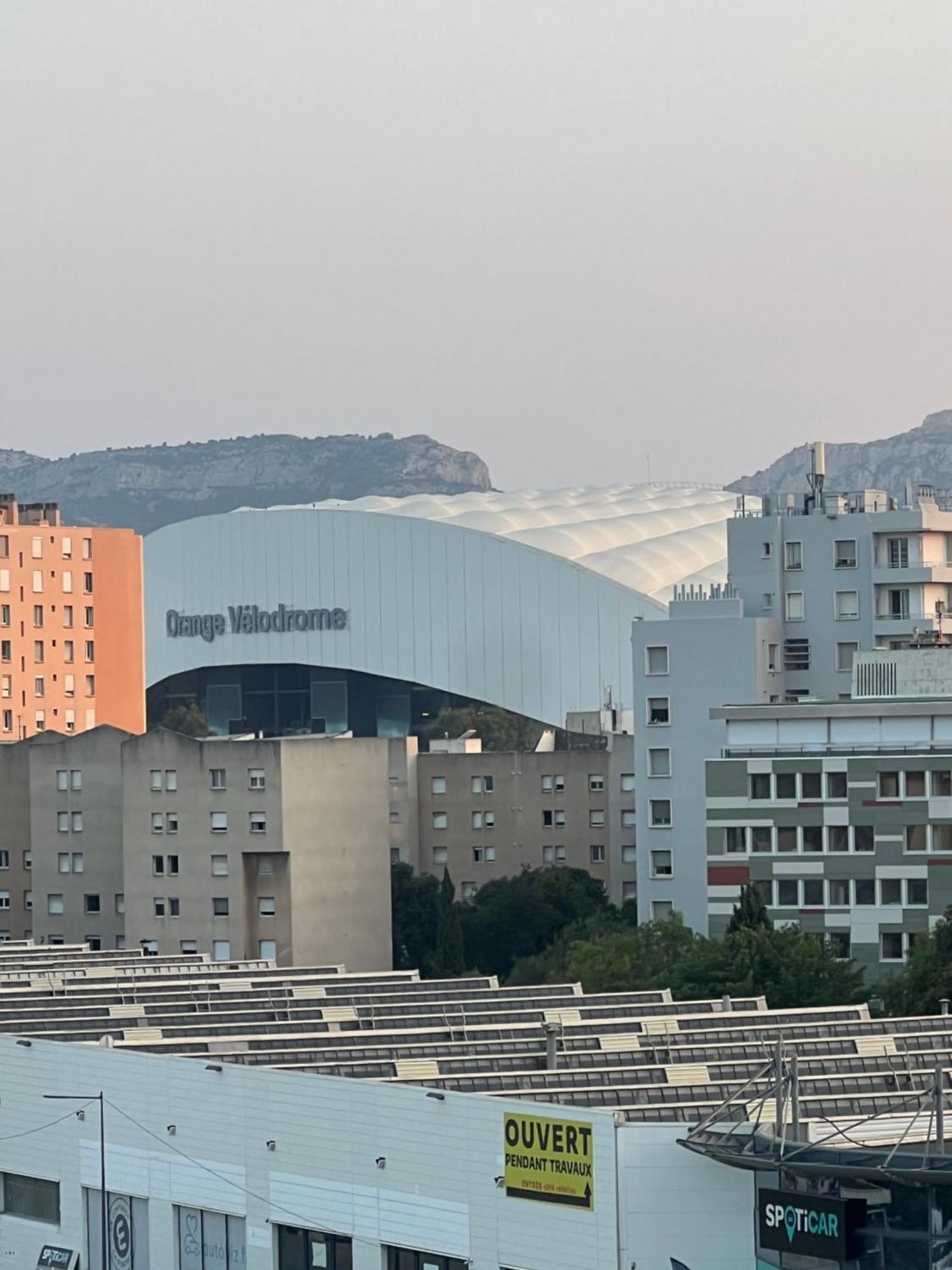 Appartement 2 Chambre Et Grand Sejour 100M2 A 5 Min Du Stade Velodrome Marsiglia Esterno foto